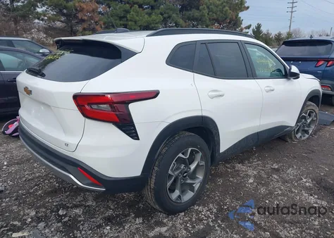 2024 Chevrolet Trax Fwd Lt z USA, uszkodzony, nr VIN KL77LHE22RC172618